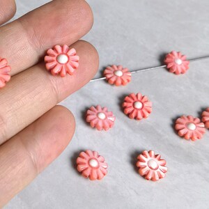 10pcs Fresh Water Mother of Pearl Daisy Flower Beads,12mm Double Sided Dyed Shell Flower Bead , Carved Daisy Bead , Hole 0.8 mm ,BA665