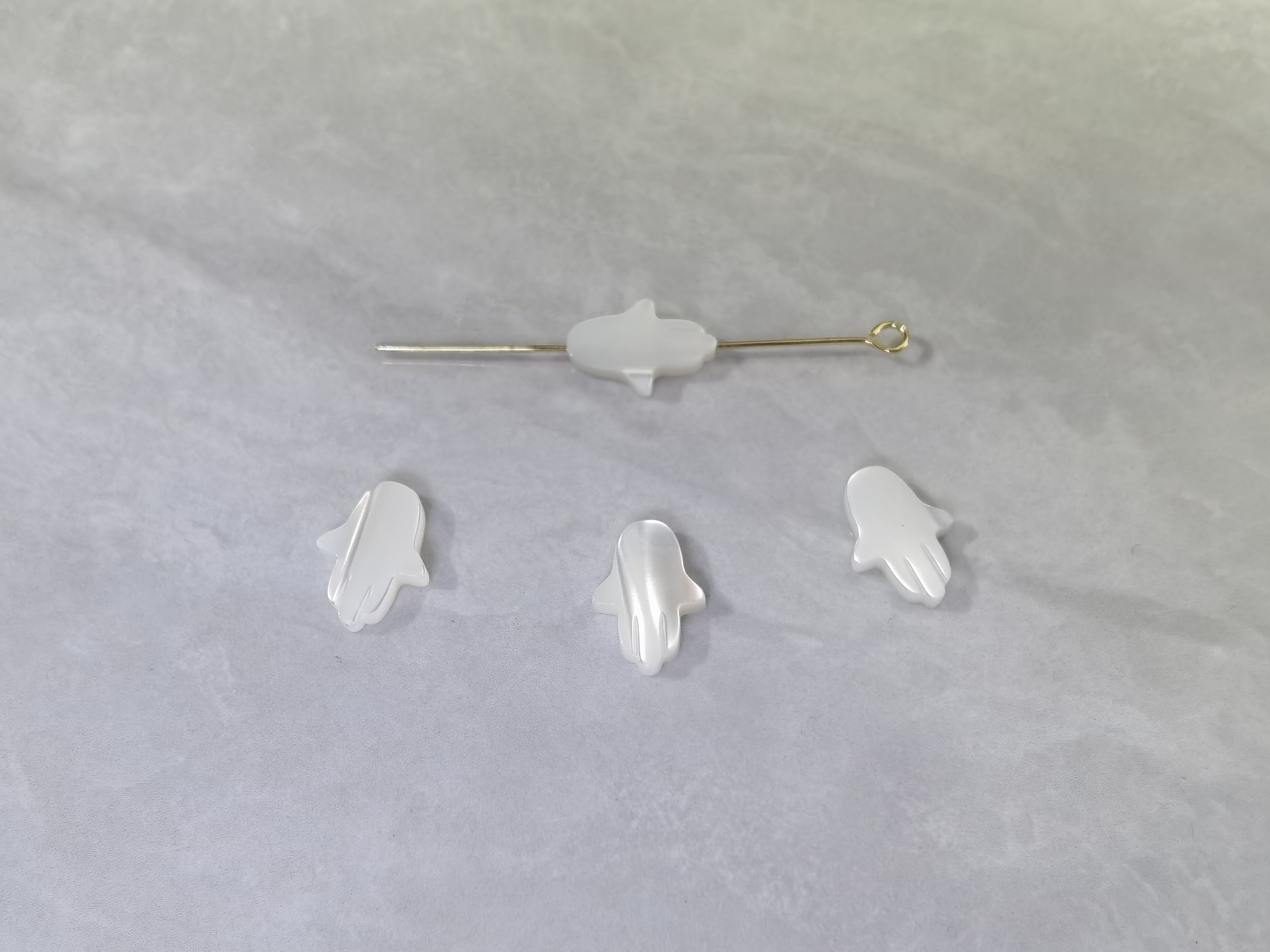 天然ホワイトマザーオブパールハムサハンドビーズ、10 x 14 mmハムサ 