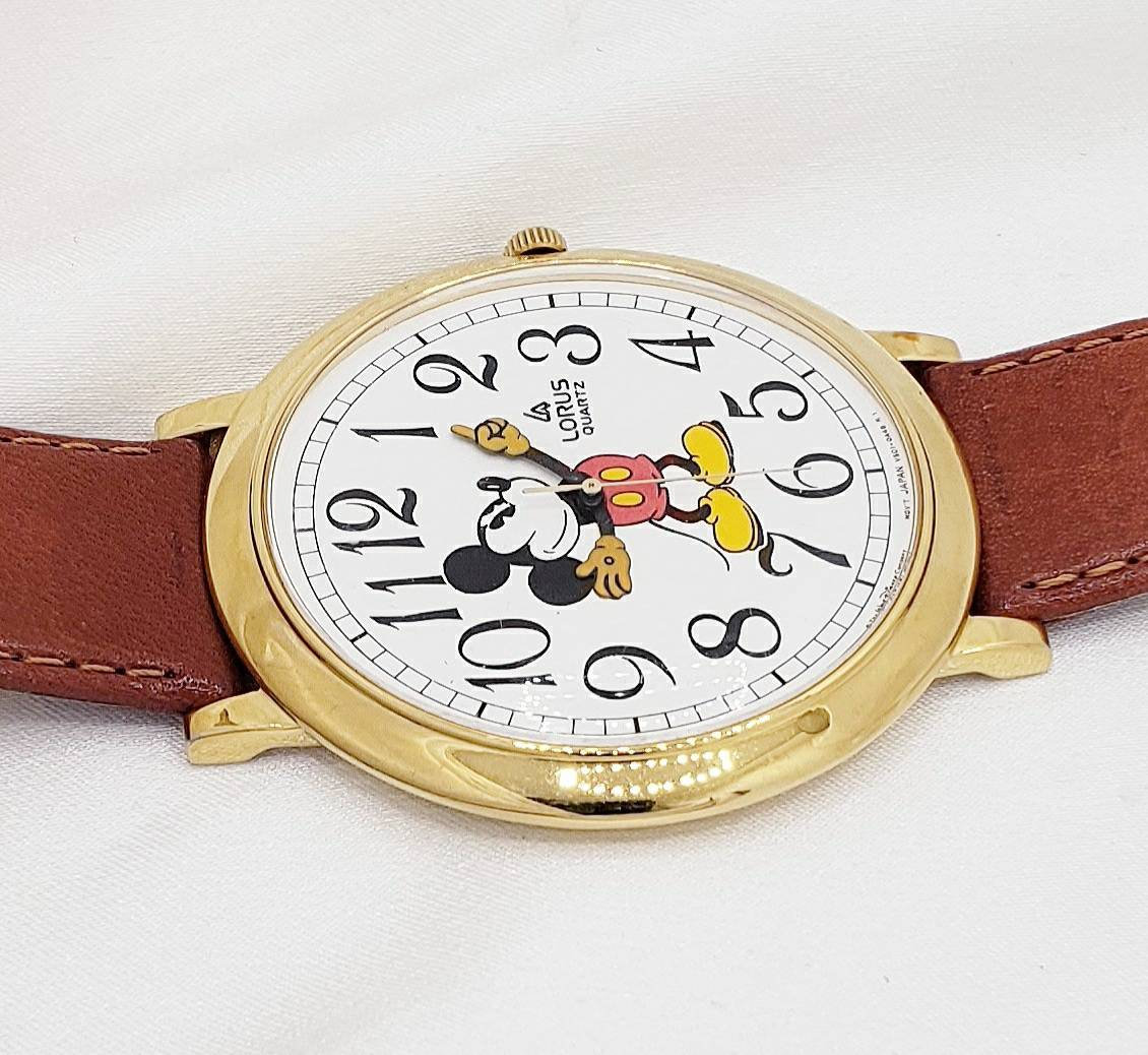 Montre Lorus Mickey Mouse Y481-1730 - Bracelet Cuir Noir - Neuve En Boîte