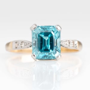 Art Deco 18ct Yellow Gold Blue Zircon Solitaire Ring