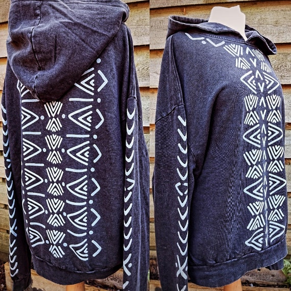 Acid Black Handprinted Hoodie: Tribal Geometric Cotton Pullover