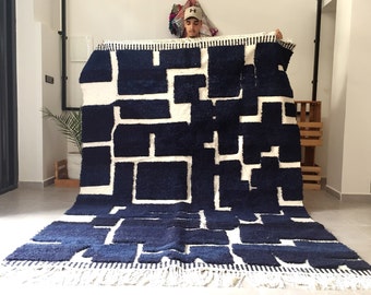Handmade Moroccan Wool Rug: Blue Levels Berber Carpet