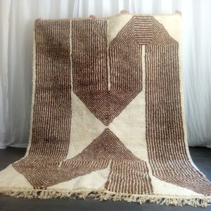 Beni ouarain Style from Morocco , ivory Handmade Moroccan Rug, Moroccan Berber Carpet - Morocco rug - Hand woven rug , Deep Brown Level