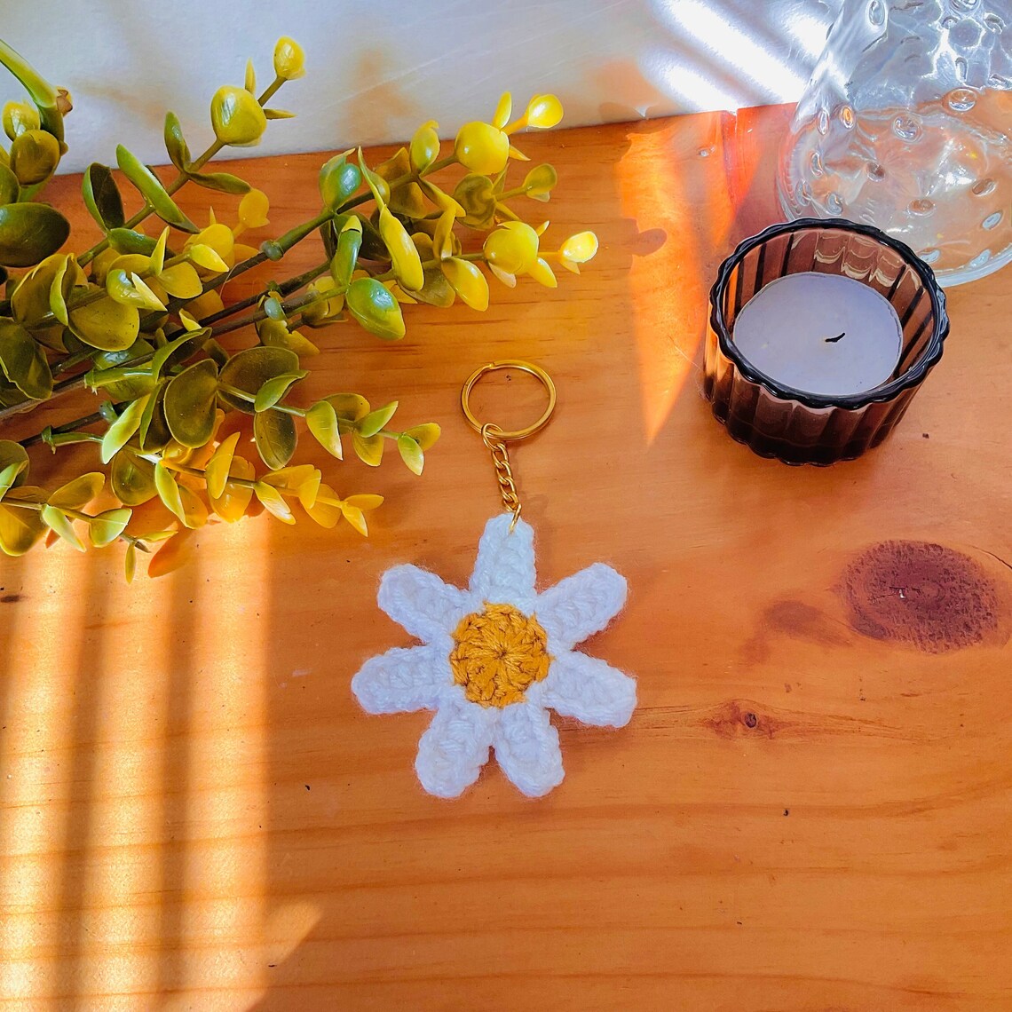 Daisy Keychain/ Crochet Daisy Keychain/ Flower Keychain/ Etsy