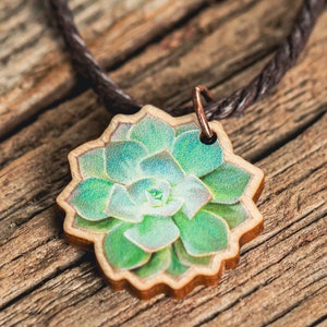 Succulent necklace, houseplant necklace, sustainable jewelry, eco friendly necklace, wooden pendant, plant jewelry, Echeveria, succulent art image 3