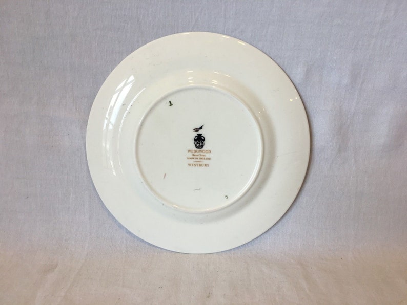 Wedgwood Bone China England Westbury Pattern Fruit Saucer 6