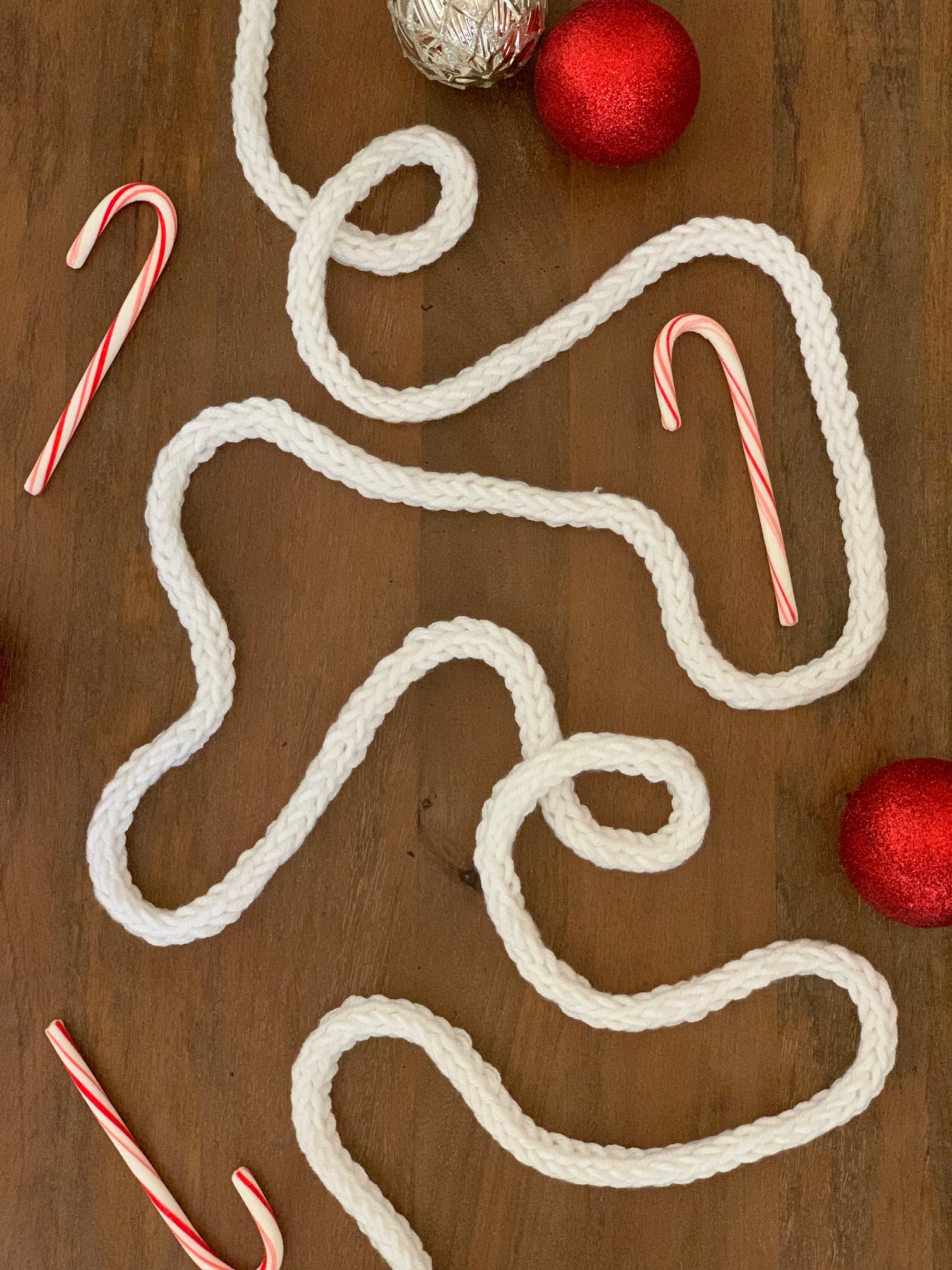 Large White Knit Christmas Tree Garland Etsy