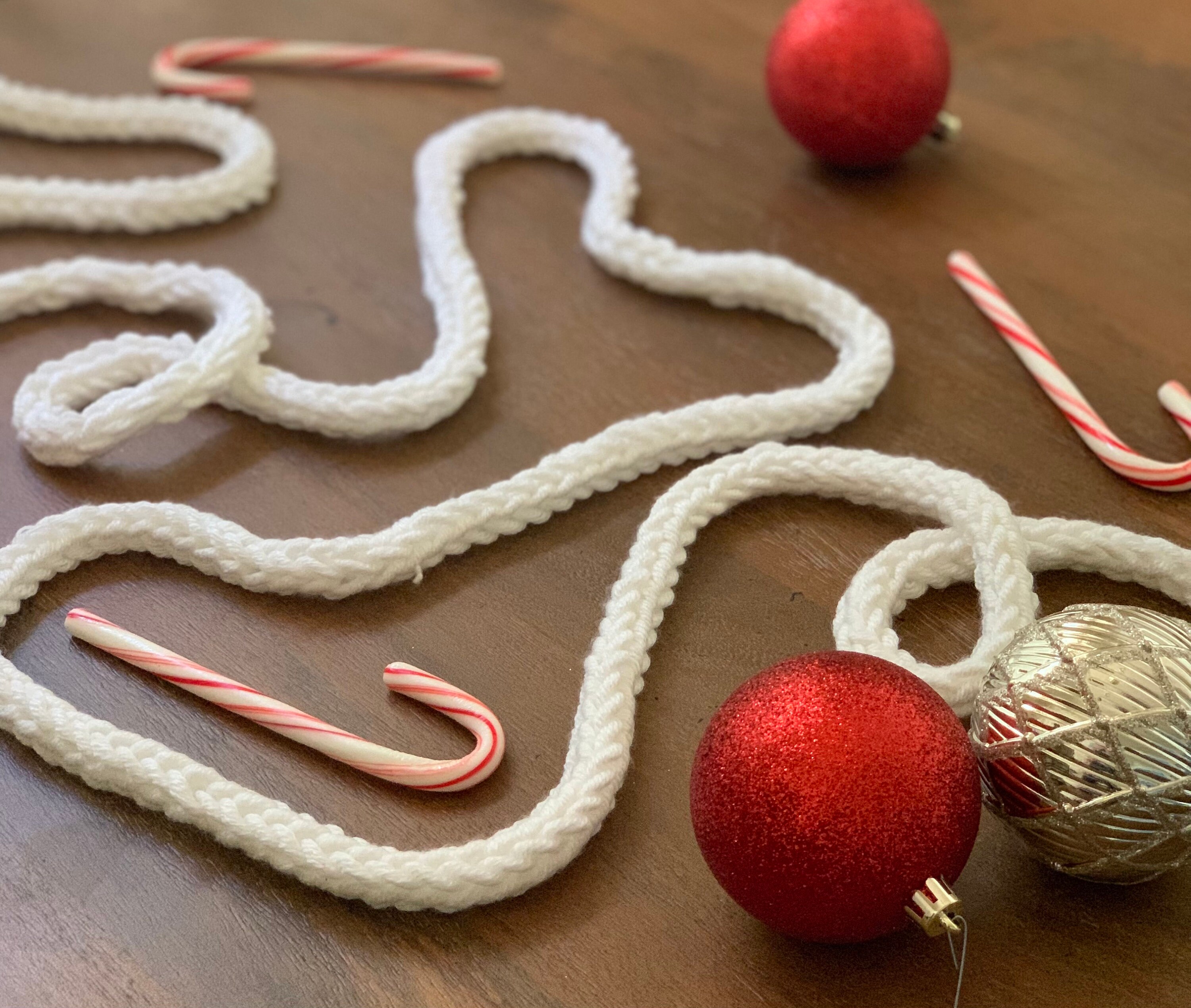 Large White Knit Christmas Tree Garland Etsy