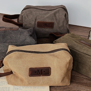 Benutzerdefinierte Herren Kulturtasche, personalisierte Kulturtasche, Canvas Reisetasche Herren Dopp Kit, personalisierte Trauzeugen Geschenk, Geschenk für ihn Vater Freund