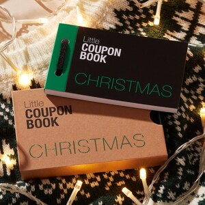 Innovatives Weihnachts-Adventskalender-Buch: Genieße den Dezember mit weihnachtlichen Spielideen & -karten