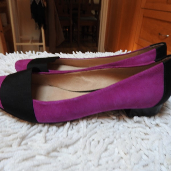 Vintage LOUISE et CIE Slip Ons ~ Fuscia Pink and Black ~ Suede ~ RARE ~