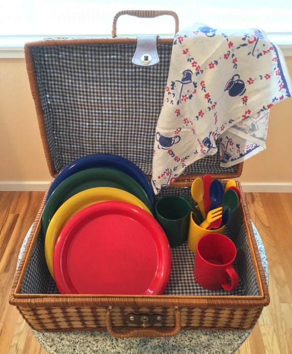 Wicker Picnic Basket With Serveware - image 1
