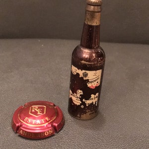 DEWAR&#39;S White Label Whiskey Vintage Bottle Opener