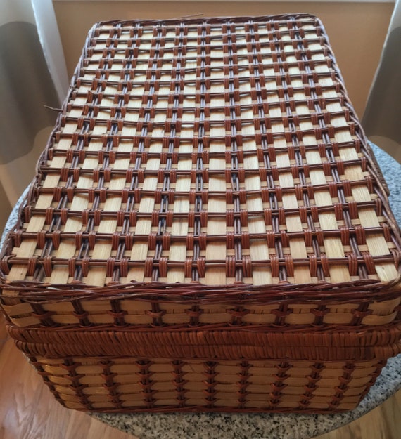 Wicker Picnic Basket With Serveware - image 4