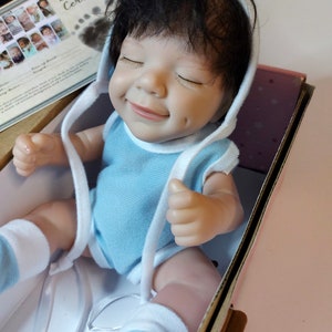 48CM Reborn Baby Dolls Sam with Rooted Hair Sleeping Newborn Baby 3D  Painted with Details Veins