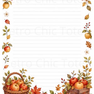 Op de afbeelding: Een vel gelinieerd briefpapier met een decoratieve rand van aquarel-stijl rode en gele appels, herfstbladeren, kleine witte bloemen en bessen. De onderste hoeken tonen een gevlochten mand en een houten kist gevuld met pompoenen.