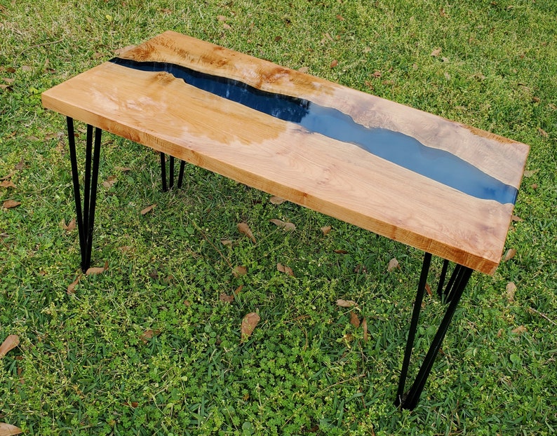 Blue River Maple Burl / Wood Table / Chill Epoxy Resin / Round Etsy