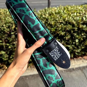 Jade’s Venom Guitar Strap – Cracked Metallic Green, Vegan Ends, Adjustable Bass & Electric Strap