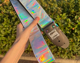 Tracolla per chitarra olografica in argento con hardware arcobaleno