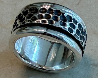 Recycled Sterling Silver Spinner Ring | Hammered Oxidized Fidget Band