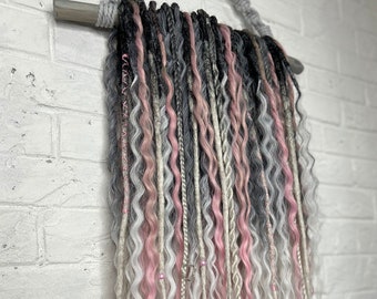 Rastas rizadas DE, cabello Ombre negro a blanco, Extensiones de cabello, Rastas onduladas DE, rastas rosas, rastas de crochet, algunos tipos de trenzas