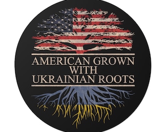 Amerikaans gegroeid met Oekraïense wortels Ronde vinylsticker | Ontwerp boomwortels met Amerikaanse vlag