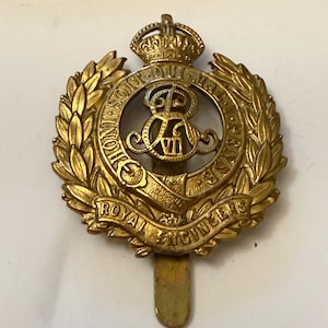 The Royal Engineers – Edward VII Gilding Metal Cap Badge ww2 militaria  - Vintage
