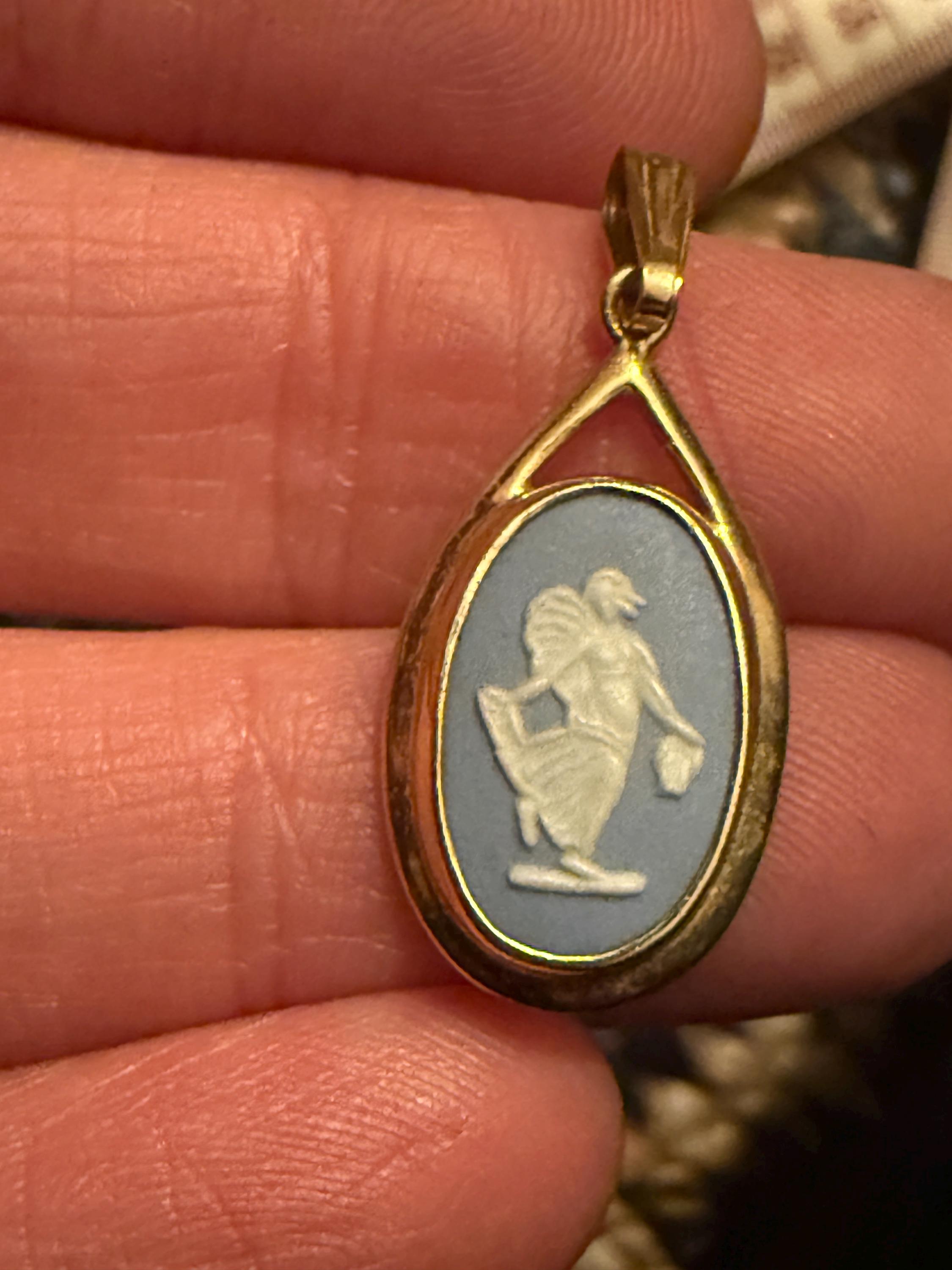 Vintage wedgwood necklace - Etsy 日本