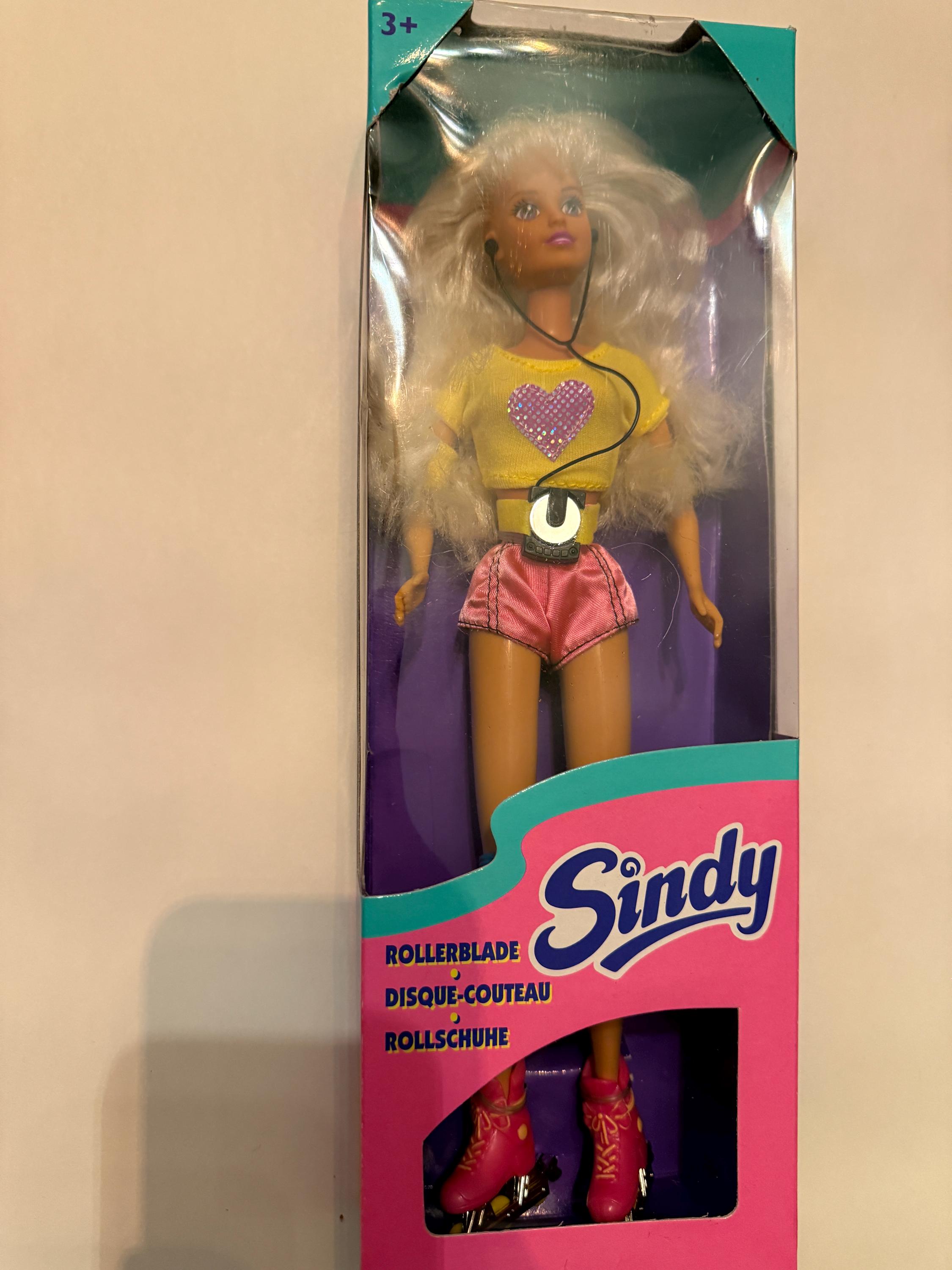 Poupée Sindy – Paul Summer Looks Plage Et Soleil – Hasbro – Neuf