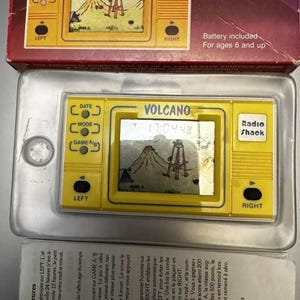 Volcano Vintage  1980s Radio Shack  LCD Game with box
