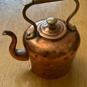 miniature small copper kettle -novelty shelf piece  - vintage Knick knack