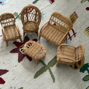 vintage doll wicker patio furniture - Sindy / barbie scale - wooden