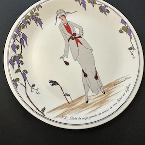 Vintage  Villeroy and Box art deco design 1900 - No 5 Robe did serge…..  Dessert / Salad Plate