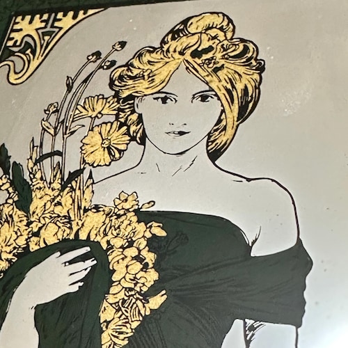 ヴィンテージ A E ウィリアムズ 卵型ピューター - 小さなピン