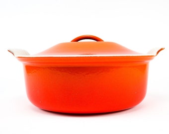 Vintage #26 Le Creuset Volcanic Flame Red Orange Enamelled Cast Iron Oval Dutch Oven Pot With Lid 60's