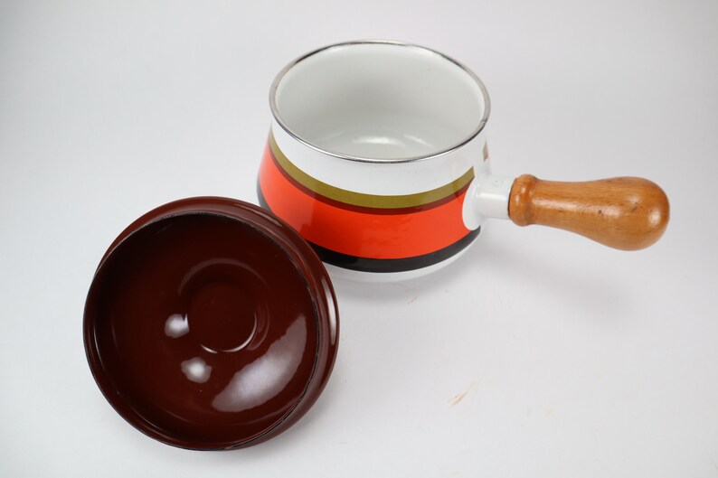 RETRO Mint Condition Lefcoware Fondue Pot Enamelled Saucepan 70's Wooden Handle Made in Japan FREE SHIPPING image 3