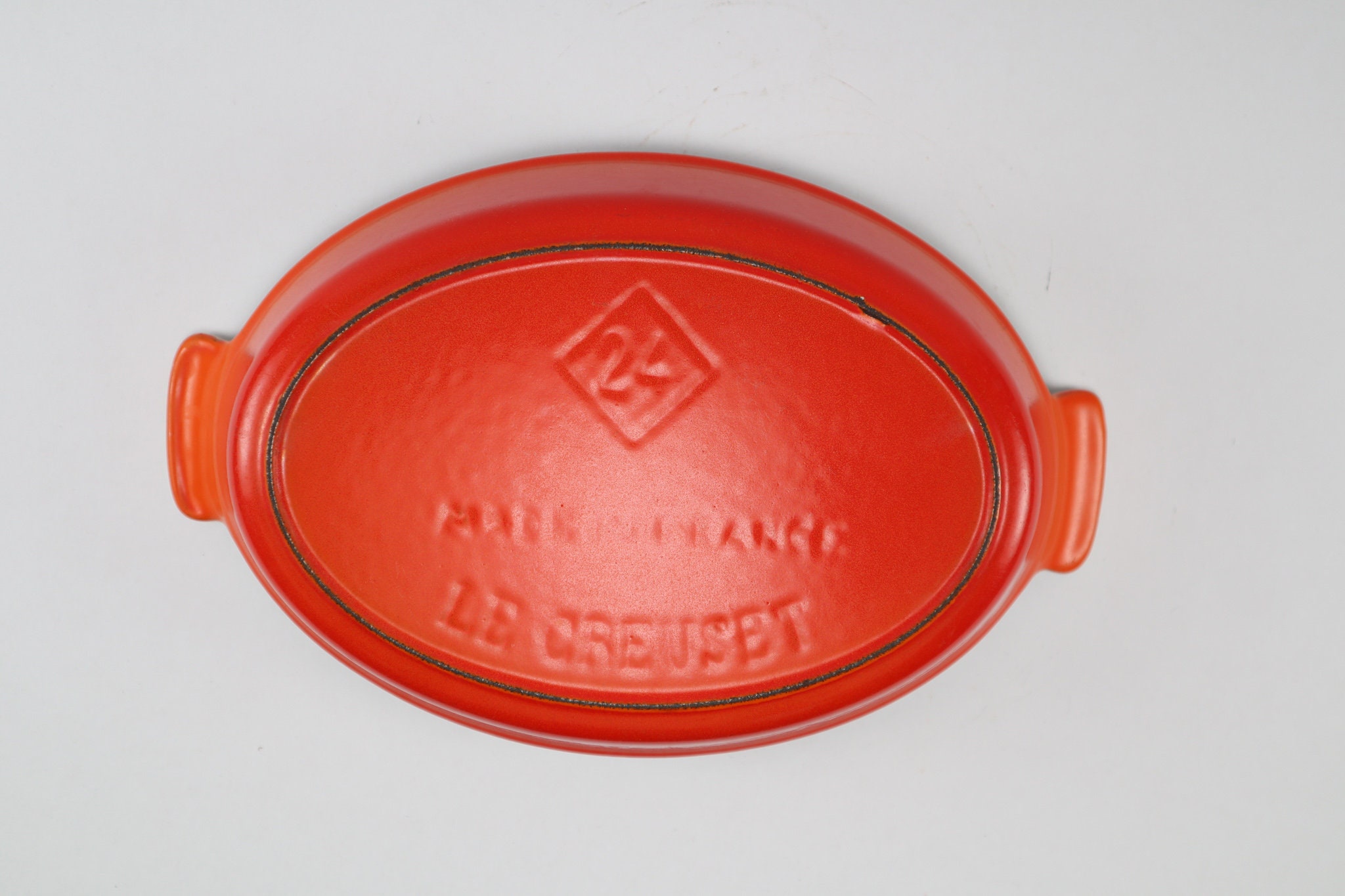 Cast iron roaster enameled oval