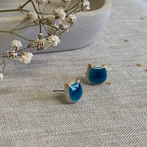 Simple cat face ceramic stud earrings, turquoise and gold earrings,small earrings, geometric earrings, minimalist earrings, image 1