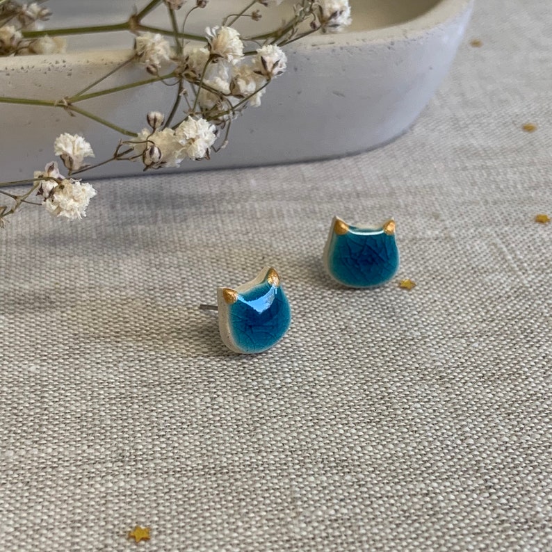 Simple cat face ceramic stud earrings, turquoise and gold earrings,small earrings, geometric earrings, minimalist earrings, image 2