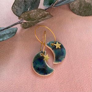 Handmade earrings Ceramic moon earrings, emerald green, crackle glaze, clay hoop moon and stars earrings, celestial earrings