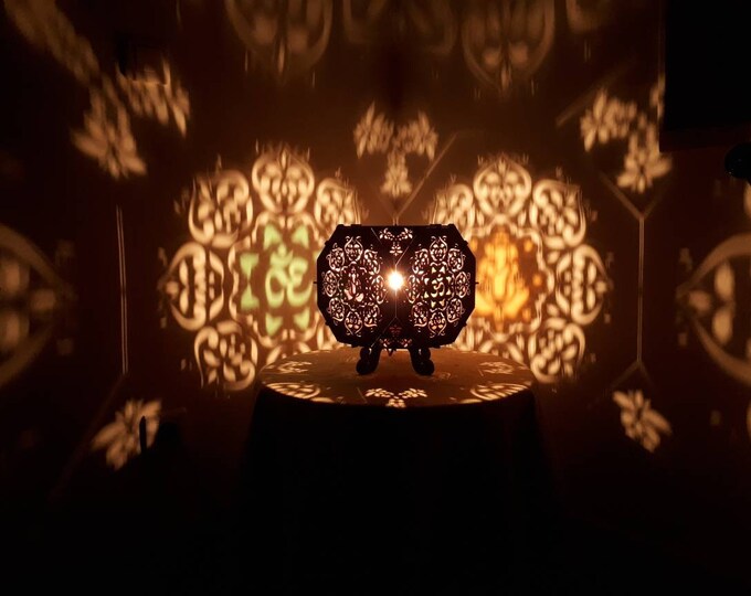 Wooden lamp to lay - truncated hexahedron shape - sacred geometry flower of life - ganesh and aum - projection of shadows. Craftsman-making