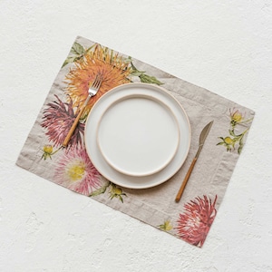 Linen place mats set with country flowers print, Botanical Dahlia cloth place mats, Floral placemat, Linen table mat
