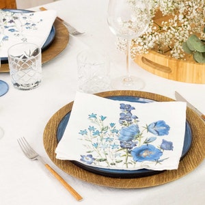 Set of White Linen Napkins with Blue Flowers, Floral Cloth Dinning Napkins, Blue Table Decor image 9