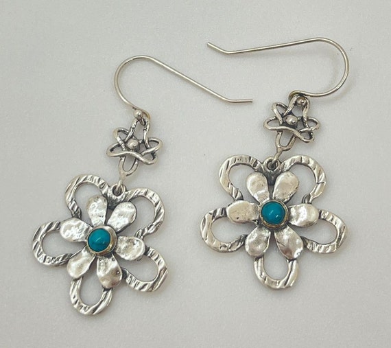 Sterling Silver Dangle Turquoise Floral Earrings Sterling Silver Dangle Turquoise Floral Earrings