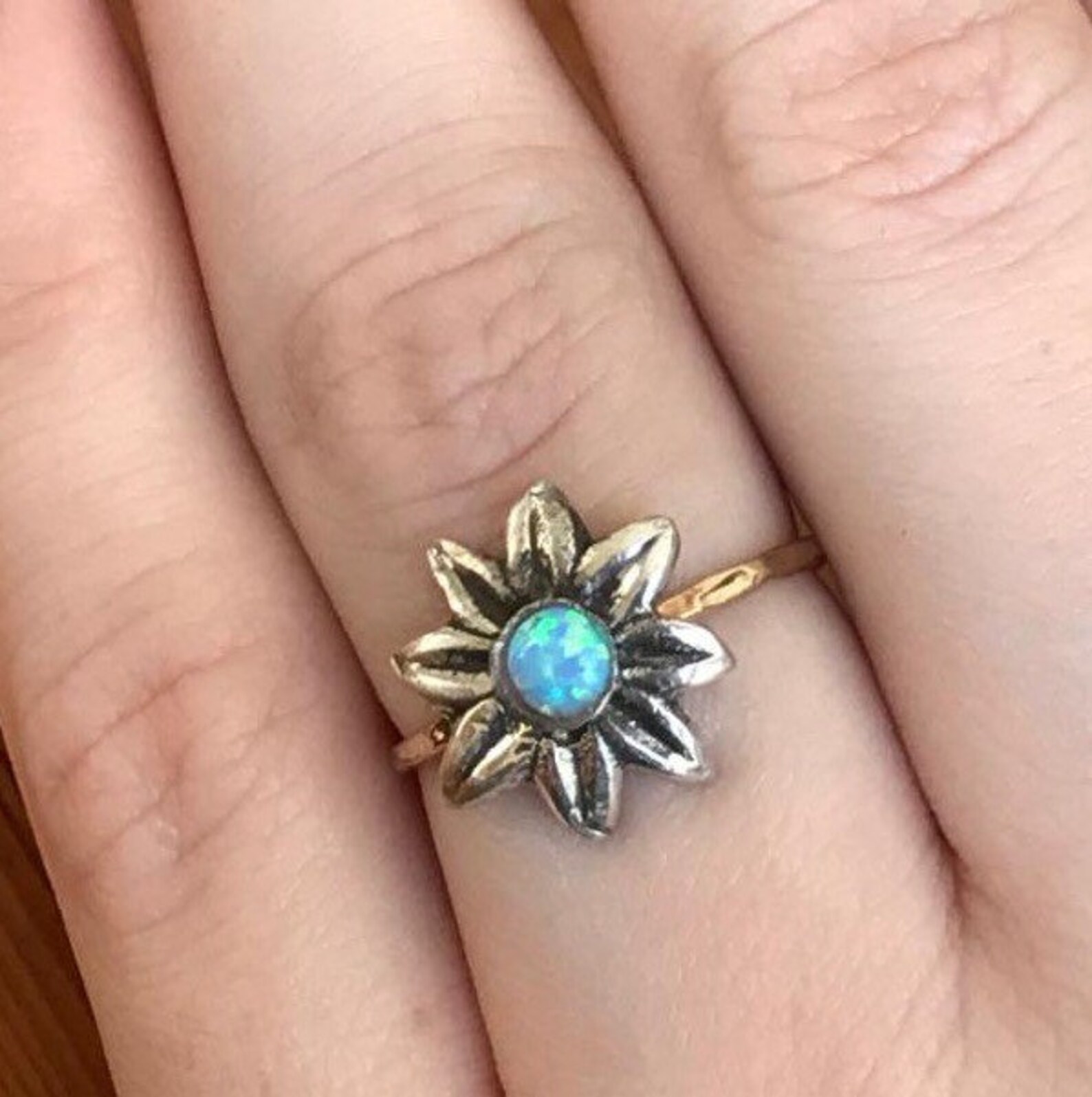 Opal Edelstein Blumenring gehämmert zwei getönte Sterling | Etsy