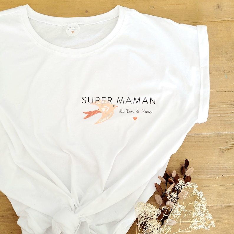 Tee-shirt personnalisé super maman/teeshirt fête des mères/tee-shirt fête des mamans/tee-shirt super maman/cadeau maman/fête des mères/maman image 3