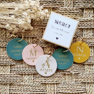 Coffret porte clé maitresse/coffret cadeau nounou/coffret cadeau atsem/porte clé maitresse/porte clé nounou personnalisé/cadeau maitresse