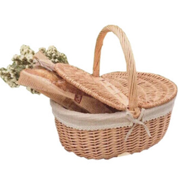 Hand woven picnic basket with lid / Vintage picnic basket / Outdoor/ Picnic basket