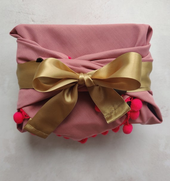 Old pinkcrane gift wrapping made of fabric Made in Germany Furoshiki