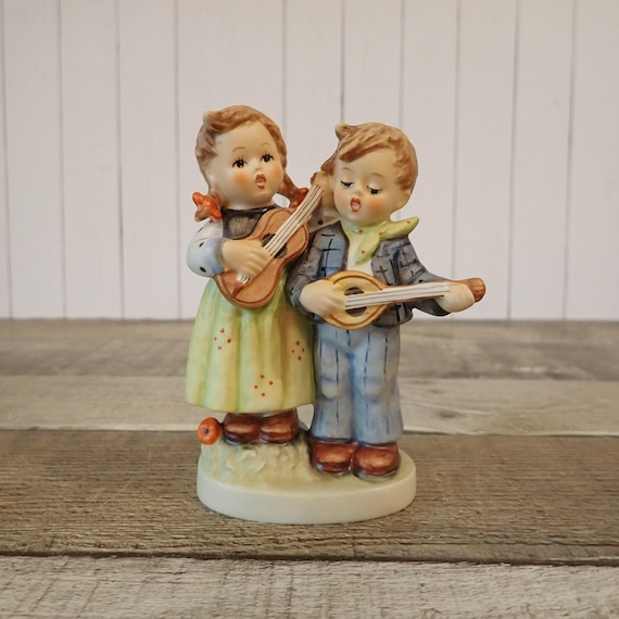 Vintage Hummel Happy Days #150 Figurine Boy and Girl with Guitars